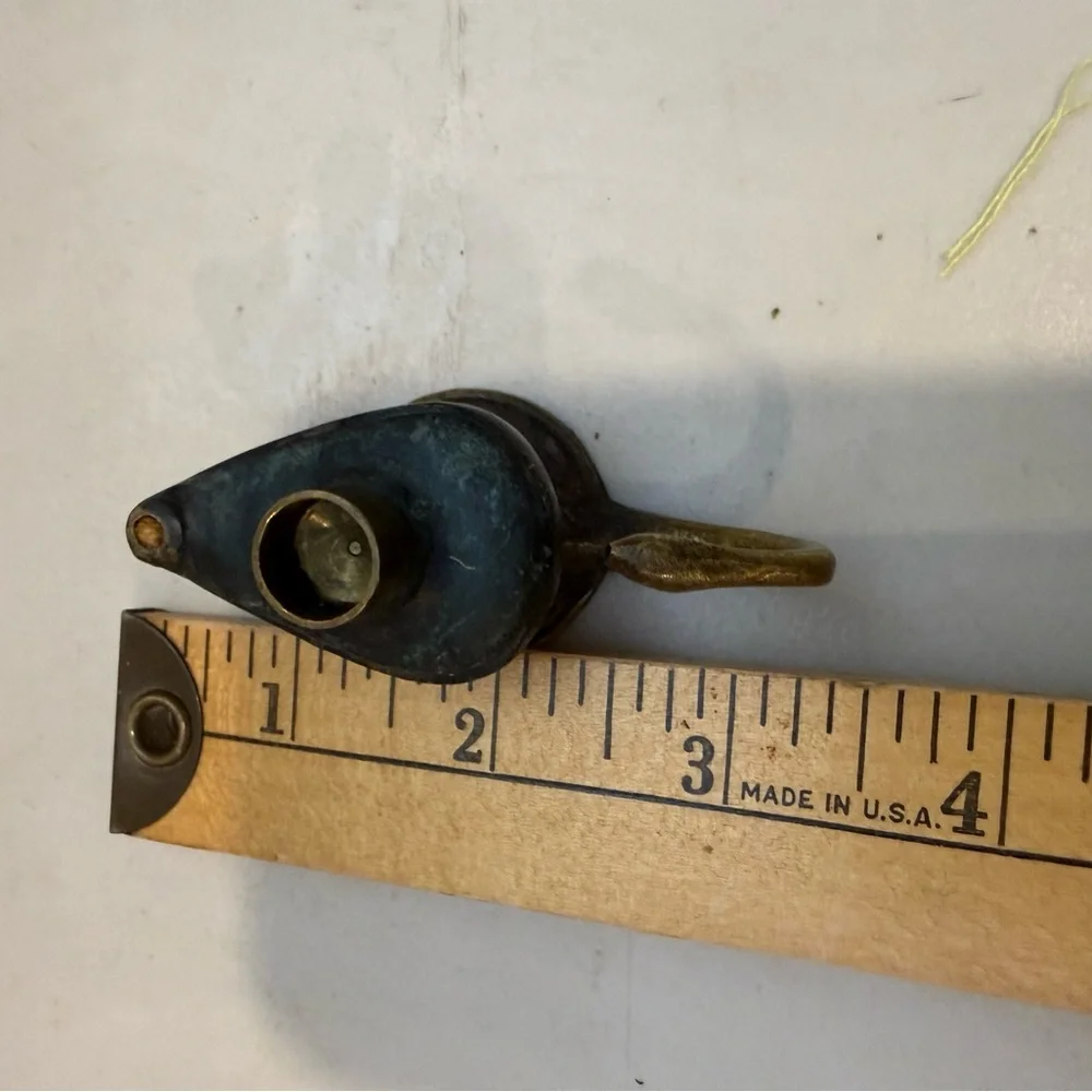 Vintage Miniature brass oil‎ Aladdin style Lamp Candleholder